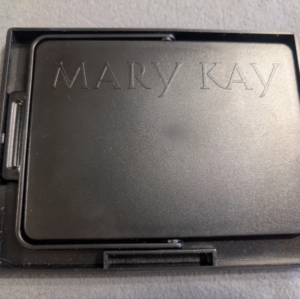 NEW Mary Kay portable‎ mirror with stand zippered mesh bag included